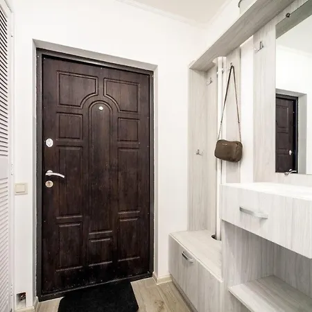 Apartment In Rynok Square *